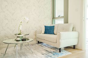 Nasma Luxury Stays - Al Raha Lofts 2