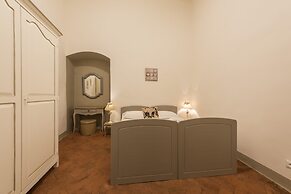 Toscanella Romantic