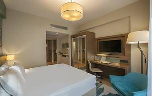 The Superior Living Batisehir