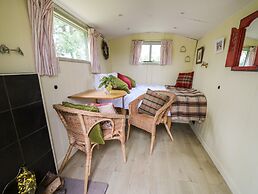 Tilly Gypsy-style Caravan Hut