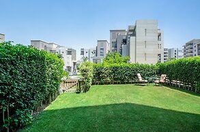 Vesta - Luxury Apt- 2BR - CFC II