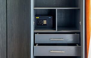 Vesta - Luxury Apt- 2BR - CFC II