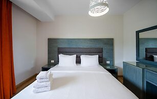 Vesta - Luxury Apt- 2BR - CFC II