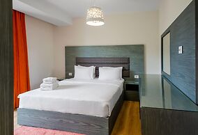 Vesta - Luxury Apt- 2BR - CFC II