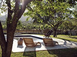 Leeda's Cottages