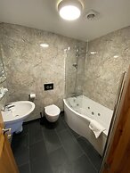 St Magnus Bay Hotel