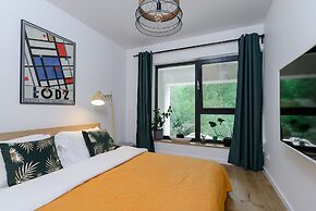 Lumina cozy 2-level apart with terrace