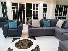 PeSheres Inn & Spa