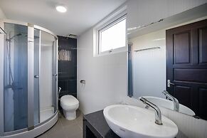 T P Pool Villa