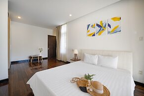 T P Pool Villa