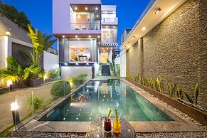 T P Pool Villa