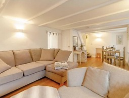 2-bed, Sleeps 4, Pets Welcome, Parking
