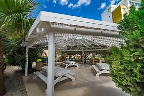 Impeccable 1-bed Apartment in Caesar Resort