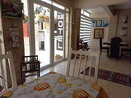 Blue Otel
