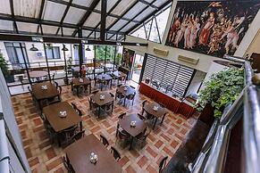 Pino Vere Palace Hotel