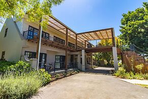 Val de Vine Guesthouse