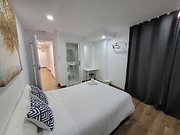 AYZ Elcano - Auto check-in property