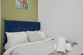 Hayy Vibrant Studios Queensgate