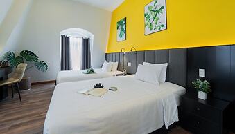 Nature Hotel - Luong The Vinh