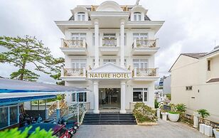 Nature Hotel - Luong The Vinh