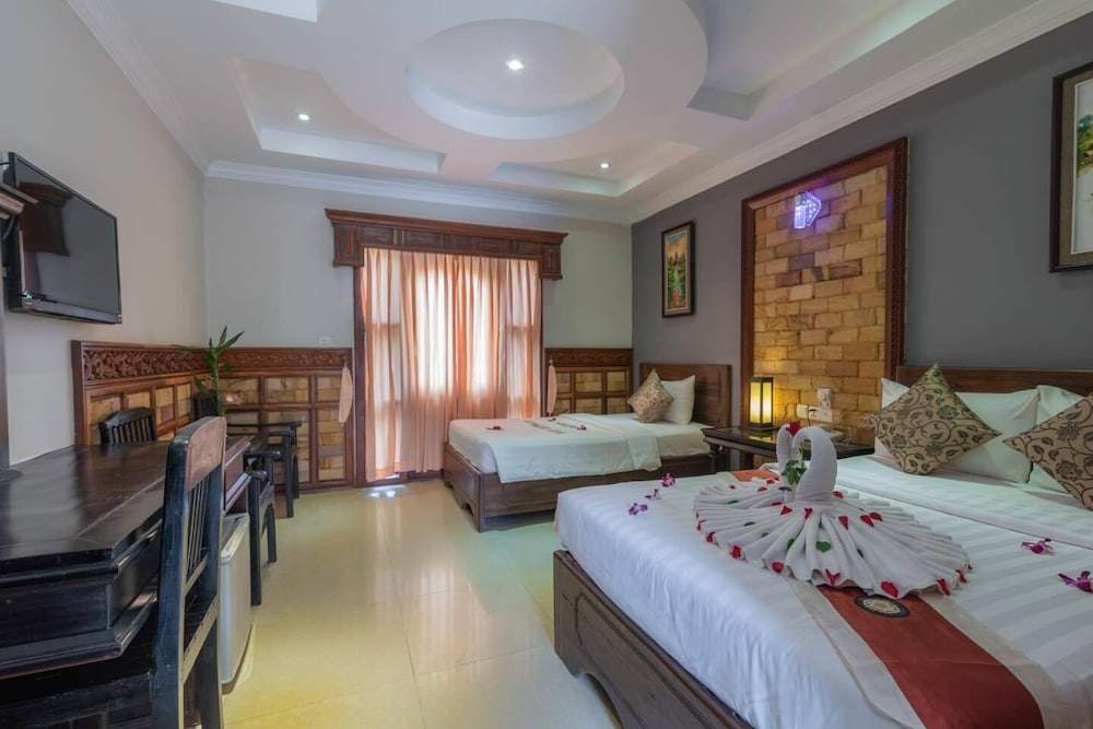 Kings Luxury Hotel