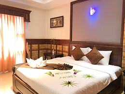Kings Luxury Hotel