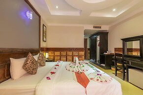 Kings Luxury Hotel