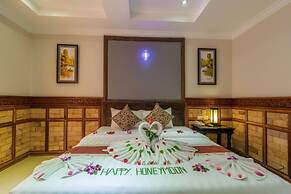 Kings Luxury Hotel