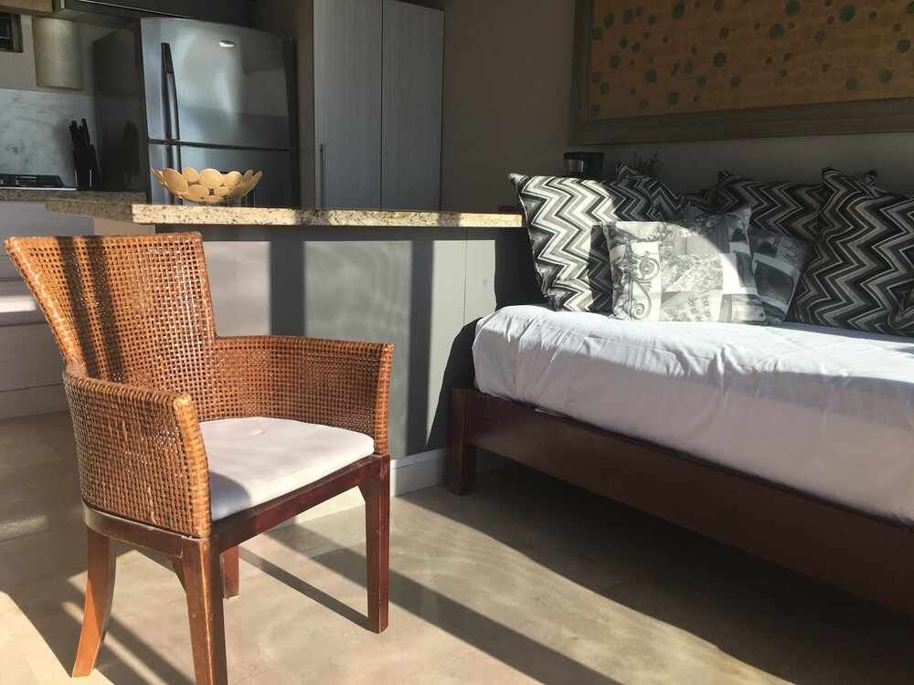 Los Tules Mexican Resort