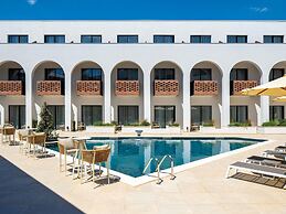 Mercure Conacul Cozieni