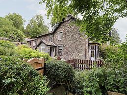 Eller Close House