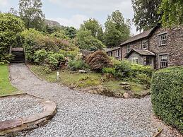 Eller Close House