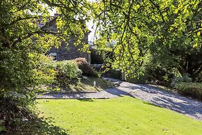 Eller Close House