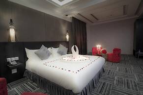 South Hotel Suites