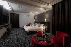South Hotel Suites