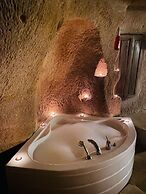 Ela cave house