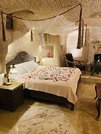 Ela cave house