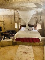 Ela cave house