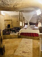 Ela cave house