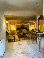Ela cave house