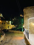 Ela cave house
