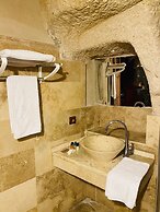 Ela cave house