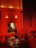 Ela cave house