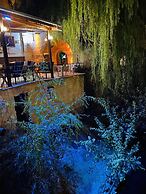 Ela cave house