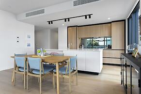 Modern & elegant living Wynyard Quarter