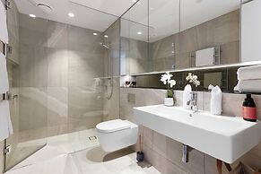 Modern & elegant living Wynyard Quarter