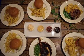Royal Square Hotel - BHX & NEC