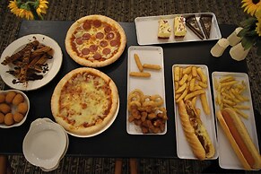 Royal Square Hotel - BHX & NEC