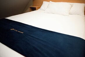 Royal Square Hotel - BHX & NEC