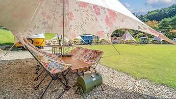 Geumsan Lalaland Caravan